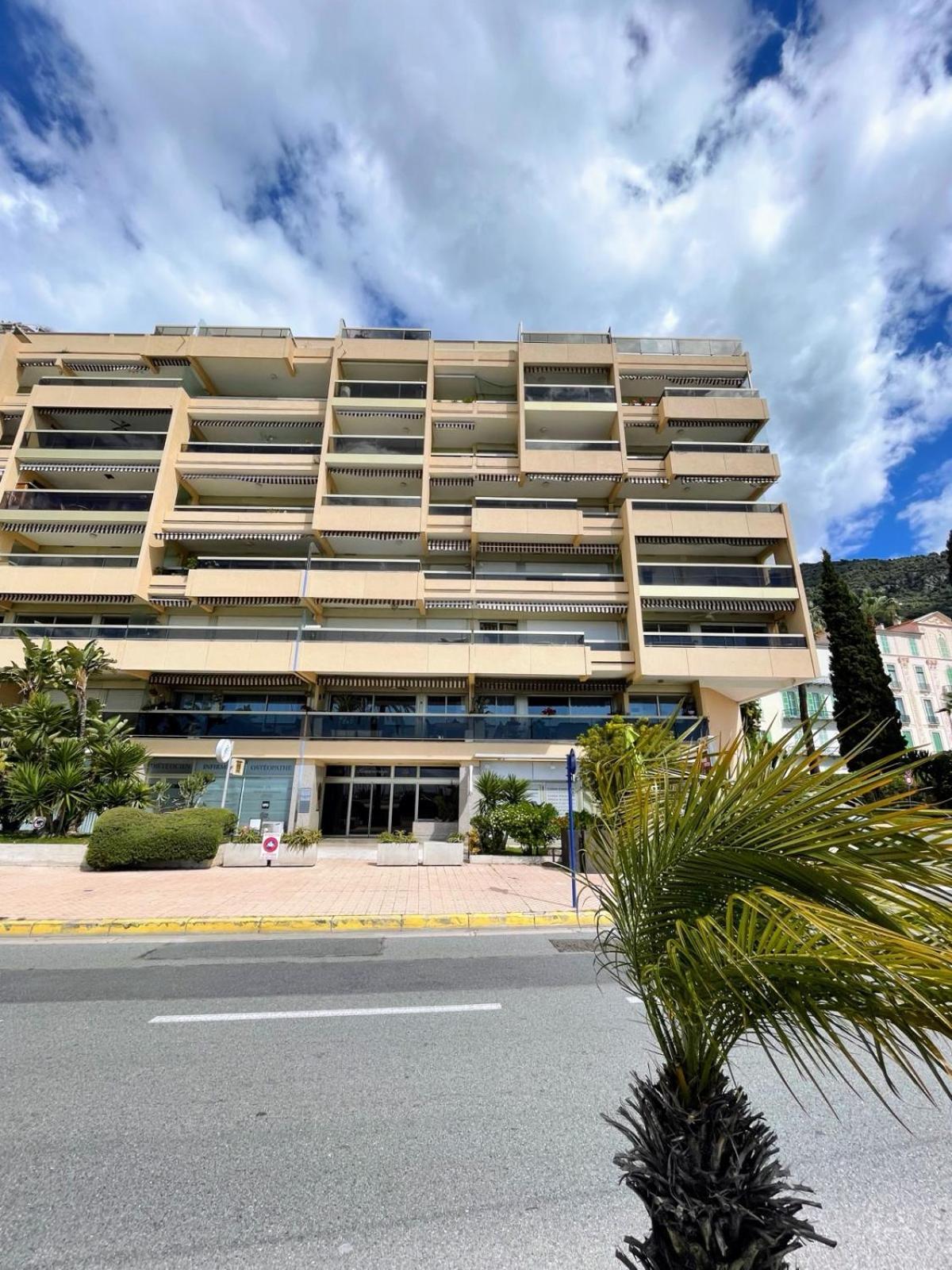 Fronte Mare Vista Bellissima Garavan Apartment Menton